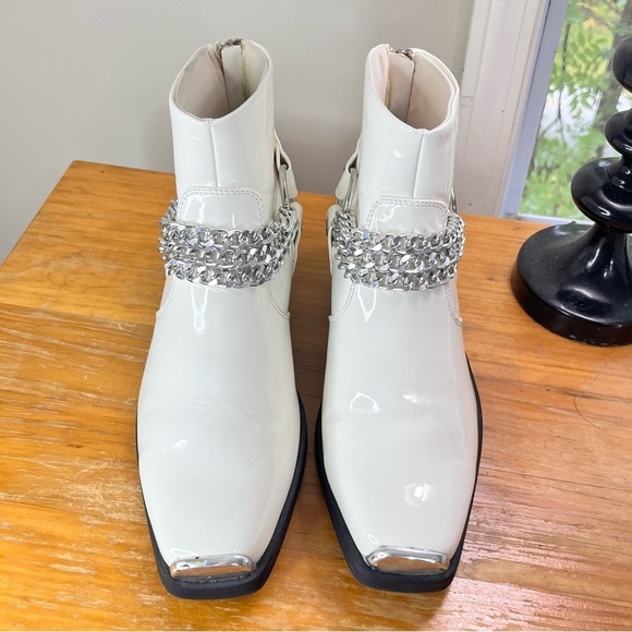 ASOS Design Western Cuban Heel Ankle Boots - Picture 3 of 15